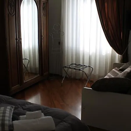Barone Vivi Bed & Breakfast *